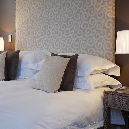 Marine Square Luxury Suites Hermanus Exterior foto