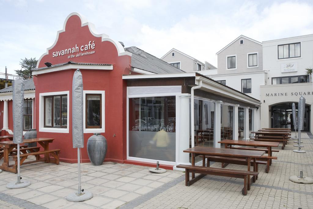 Marine Square Luxury Suites Hermanus Exterior foto